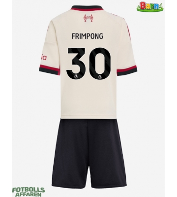 Liverpool Jeremie Frimpong #30 Bortaställ Barn 2025-26 Kortärmad (+ Korta byxor)